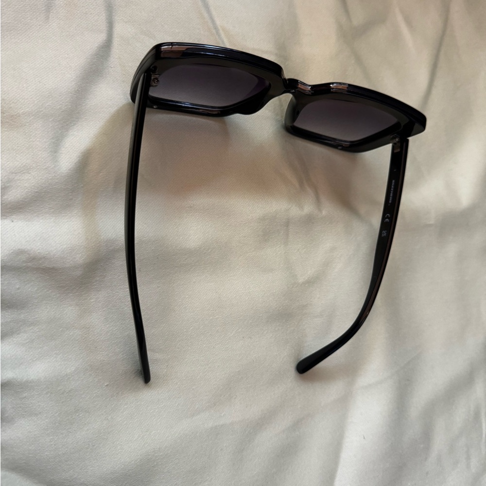 Skechers Black Sunglasses - Picture 5 of 6